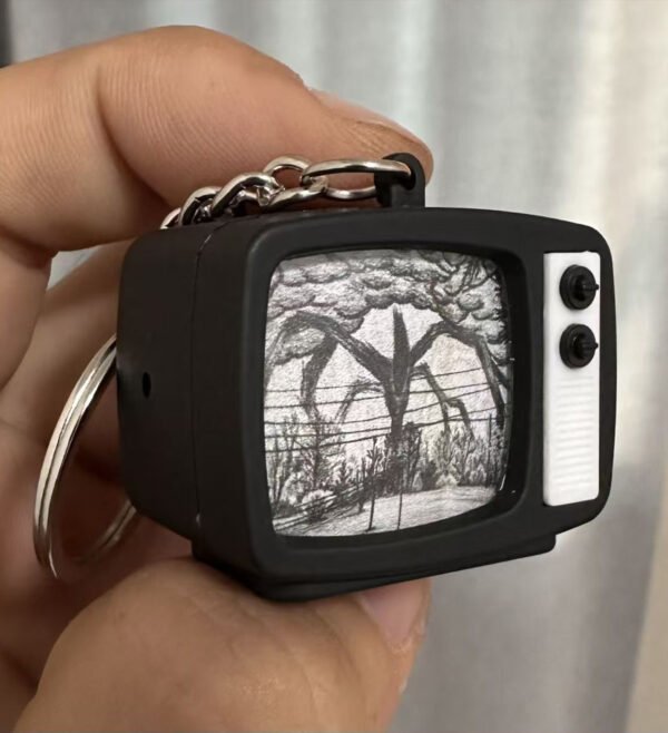 Stranger Things—— Creative Small TV Shape Keychain Pendant with light and sound